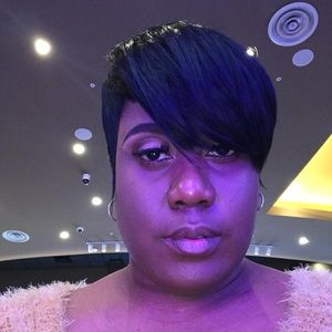 Meet your Posher, Eboni